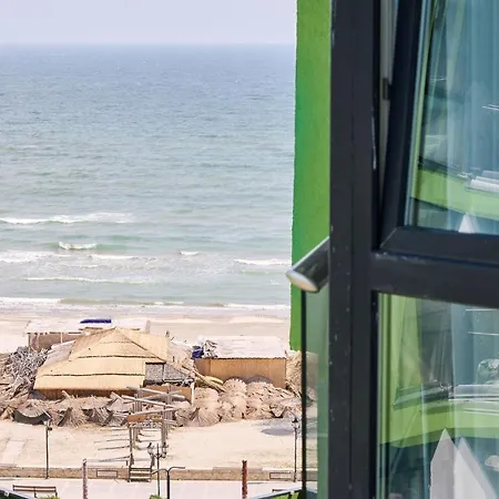 Color 126 - & Pools Access