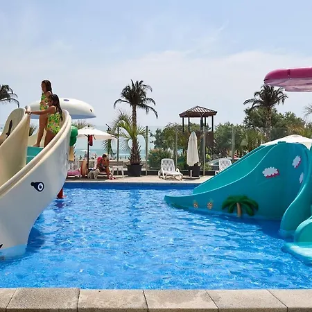 Color 126 - & Pools Access Mamaja