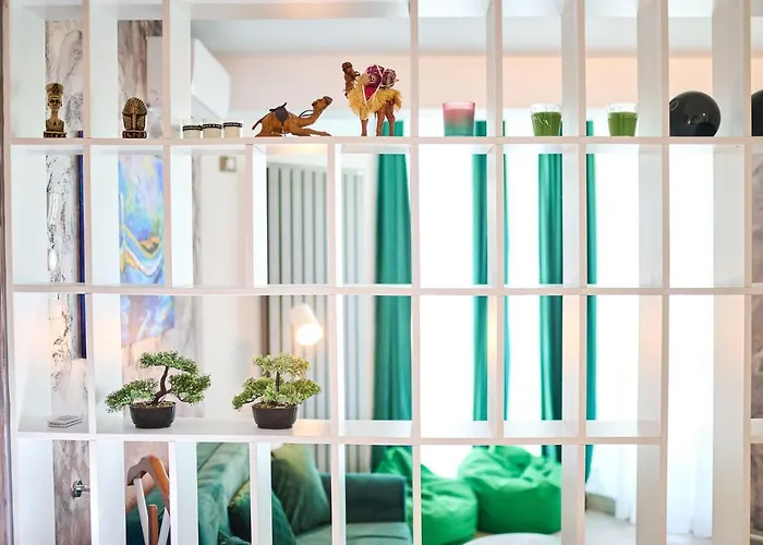 Color 126 - & Pools Access Appartement